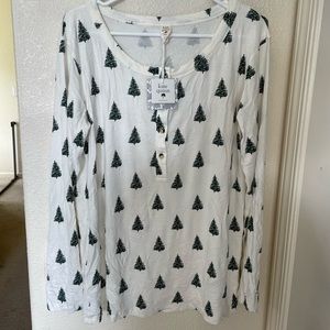 Kate Quinn long sleeve shirt